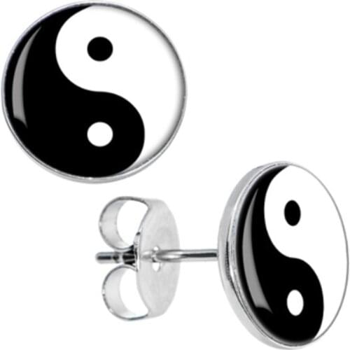 Awinrel Stud Earrings
