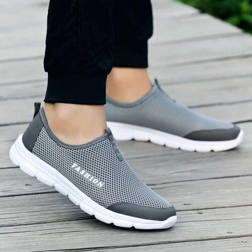 Mesh Casual Shoes Lightweight Summer Breathable Men Shoes Outdoor Comfortable Women Footwear Male Ladies Walking Shoes 36-47