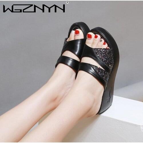 Women Sequins Wedge Slippers Bling Platform Flip Flops Soft Comfortable Casual Shoes Beach Sandals Ladies Shoes Women 2020