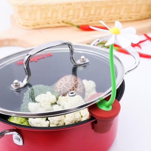 Cute Daisy Flower Shape Anti-overflow Pot Cover Flowerpot Silicone Lifting Pot Holder Kitchen Gadgets