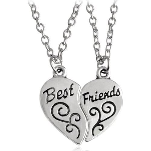 2 pcs / Set Retro Fashion Best Friends Pendant Necklace Jewelry Gifts Stitching Broken Heart Letters Good Friends Necklace