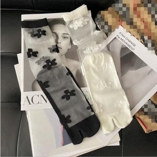 New Ultra-Thin Crystal Silk Women Toe Socks Summer Hollow Out Cool Sheer Socks Black Flower Jacquard Cute Middle Tube Tabi Socks