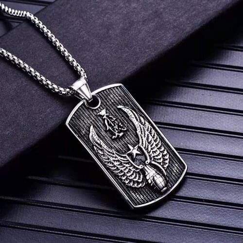 Net Red Trend Hip Hop Necklace Mens Military Brand Pendant Womens Street Dance Di Sweater Chain Party Jewelry