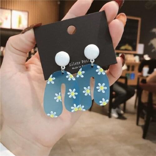 ​ZDMXJL Korea Women Earring Simple Sweet Cute Maiden U Shape Floral Flower Cherry Drop Earrings The sea Wind Party Jewelry Gifts