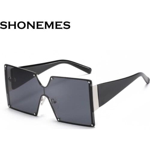 New Big Frame Women Sunglasses Rivet Sun Glasses Womans Shades Feamle Classic Oversized Eyewear
