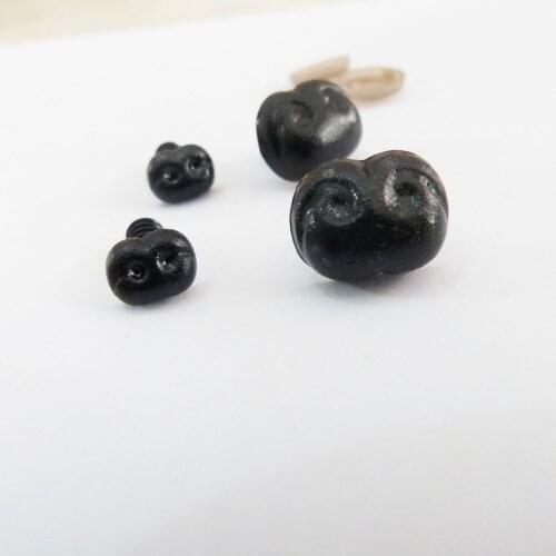40pcs/lot 7x10mm /13x16mm black plastic toy animal nose & soft washer for diy plush doll accessories size option