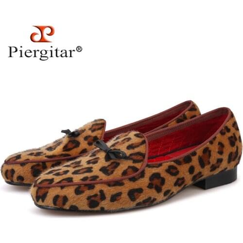 Piergitar new arrival Handmade men leopard velvet shoes with small tie and round tongue Fashion prom and Banquet mens loafers