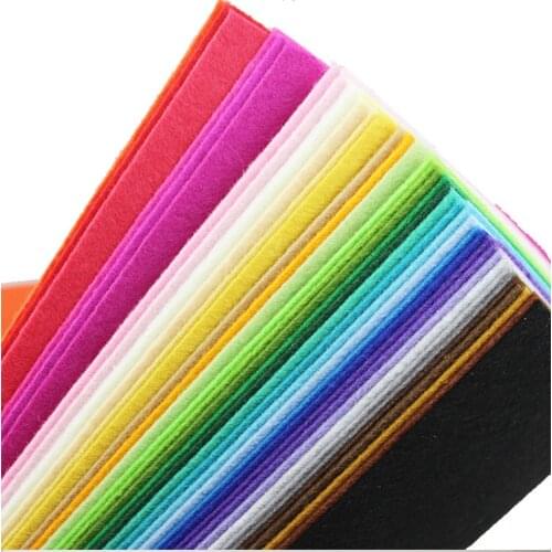 40pcs 15x15cm Non Woven Felt Fabric 1mm Thickness Polyester Cloth Felts DIY Bundle For Sewing Dolls Crafts