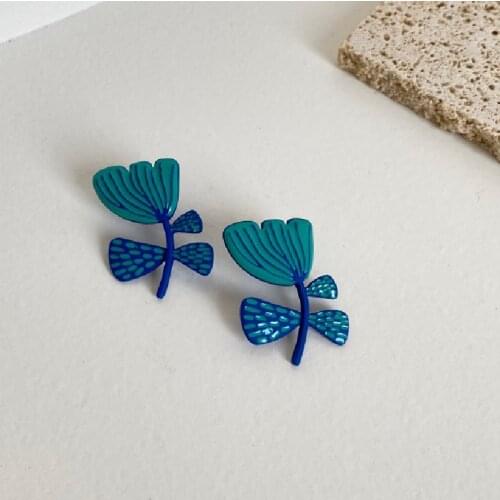 AOMU French Blue Acrylic Flower Plant Ear Clip Funny Asymmetrical Smooth Line Textured Stud Earrings for Women Accessories