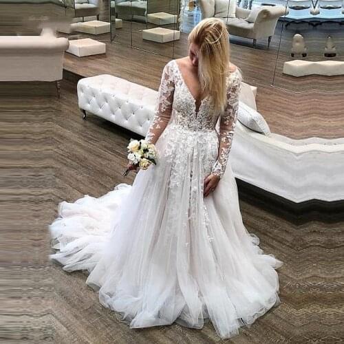 Simple Long Sleeves Wedding Dresses Princess Appliques Deep V-Neck A Line Dress Bridal Gowns Formal Plus Size Robe De Mariée
