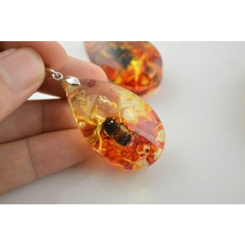 Real Fly Bees In Resin Pendants Water drop Necklace Pendant Novel Gift Birthday Gift