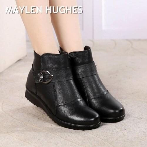 Big Size 35-41 Women Winter Boots Leather Ankle Warm Boots Mom Mother middle-aged plush wedge shoes Antislip Woman shoes Flats