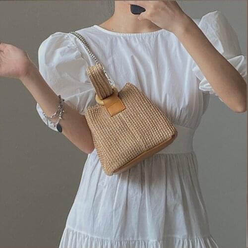Large Capacity Straw Woven Bucket Bag for Women Fashion Chain Shoulder Bag Leisure Vacation Bag Hand-woven Ladies Handbag