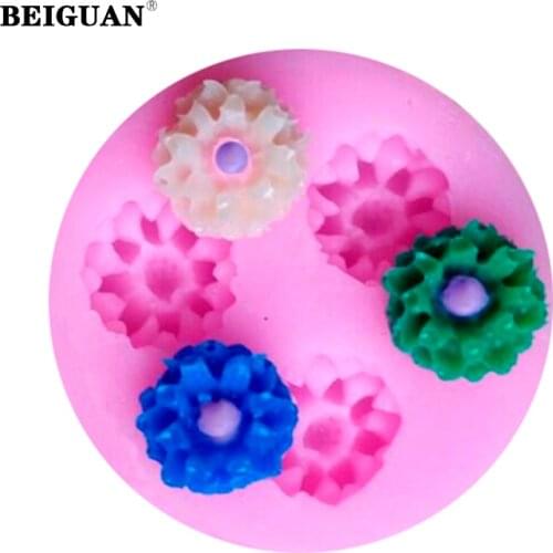 Mini 3D 3 hole Flower Cake Chocolate Candy Decorating Molds Candle Cake Fondant Tool Silicone DIY Soap Mould