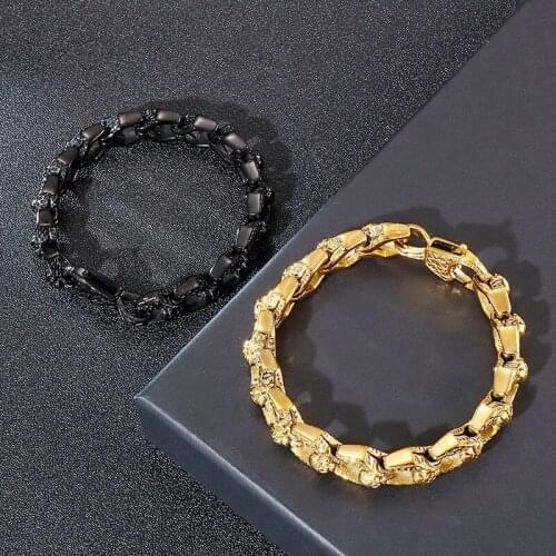 Fashion retro European and American style titanium steel skull jewelry Hip hop rock mens bracelet jewelry