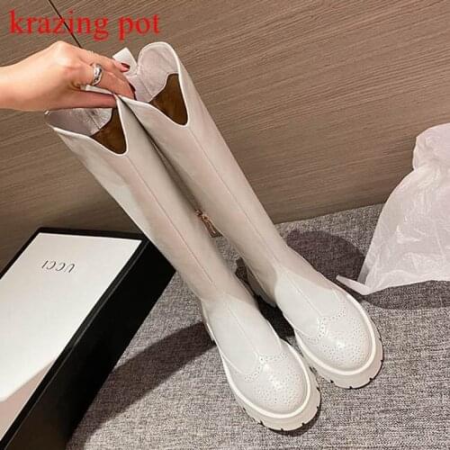 Krazing pot cow leather round toe med heels carving European equestrian boots zipper 2021 winter stovepipe chic knee-high boots