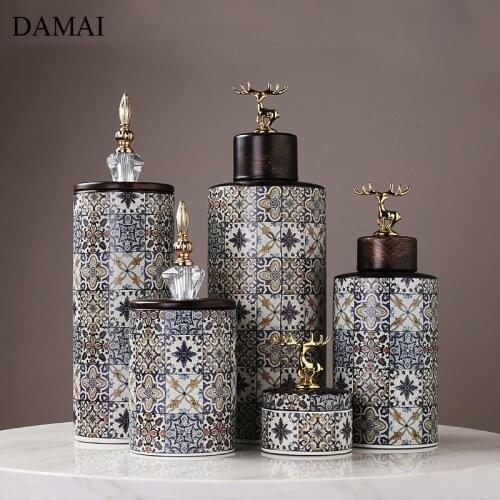 Bohemia Golden Deer Ceramic Storage Jar with Lid Creativity Painted Porcelain Candy Dried Fruit Tea Leaf Jars Home Decoration
