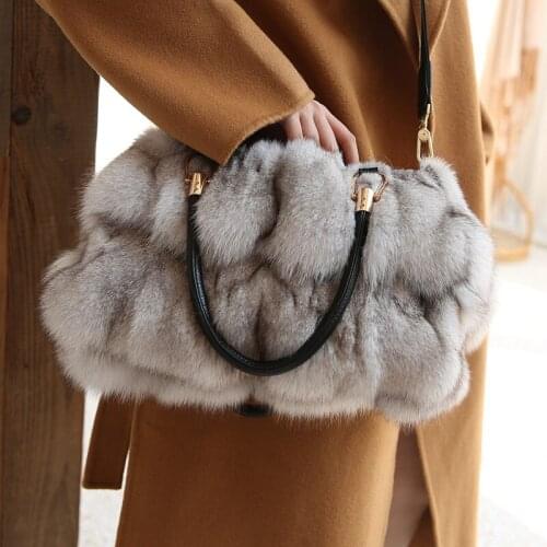 Women Large Capacity Handbags Womens Luxury Fox Fur Top-Handle Bag Designer Warm Plush Bag S8805
