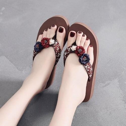 2021 Summer Slippers Womens Fashion flip flops Outer Wear Flowers Thick-soled Ins Style Mid-heel Flip Flops Beach Shoes New