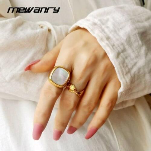 Mewanry Gold Plated 925 Sterling Silver Wide Rings for Women Summer New Trendy Elegant Vintage Simple White Shell Party Jewelry