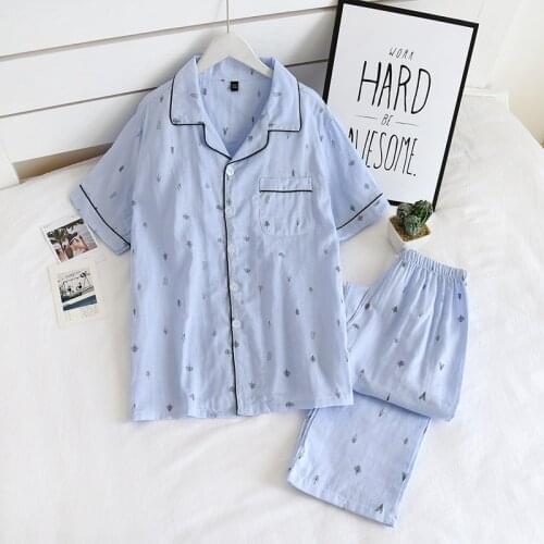 Spring / Summer Short-sleeved Trousers Men Pajamas Thin Double-layer Gauze Elastic Waist COTTON Print Lapel Sleepwear 2 Piece