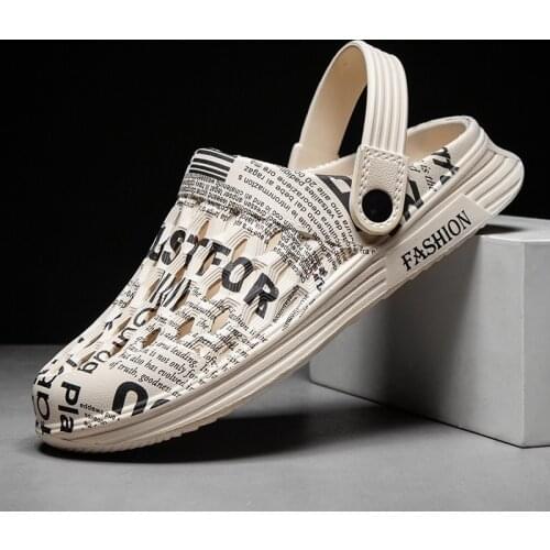 Men Hole Sandals 2021 Summer Clogs Water Swimming Jelly Comfy Slippers Beach Fast Dry Anti Slip Walking Sandals Men Flat Sandals