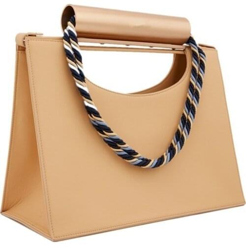 Vintage Minimalist Large Capacity Fashion PU Handbag Metal Bracelet Shoulder Bag Stereo Solid Color Clutch Luxury Designer Bag