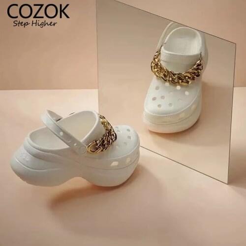 2021 Summer Woman Slippers Luxury Design Brand Shoes Clogs Platform Slippers Outdoor Metal Chain Sandals Ladies Casual Sandals