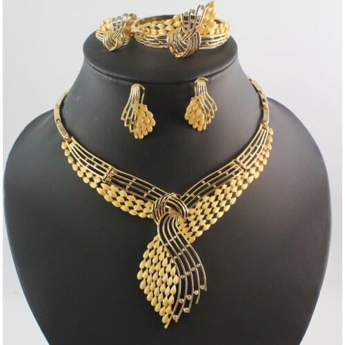 Fashion African Costume Jewelry set Gold Color Crystal Chunky Necklace Bangle Earrings Ring Sets