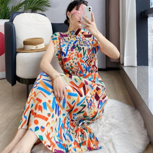 Miyake pleated print dress O-neck loose vest dress fashion simple temperament pleated dress female slim sleeveless hip dress