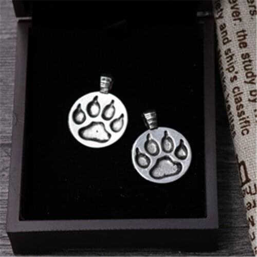 WKOUD 8pcs Silver Color national treasure giant panda claw marks charm necklace DIY jewelry round tablets alloy pendants A886