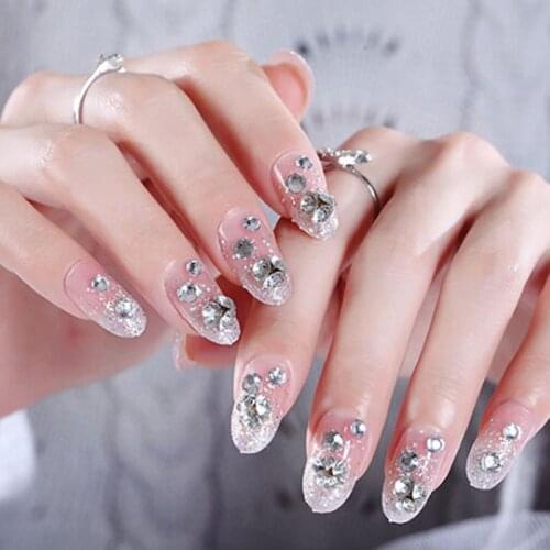 24Pcs Luxe Shining Rhinestone Wedding False Nails Transparent Glitter Gems Crown Designed Square Full Short Fake Nails Bride