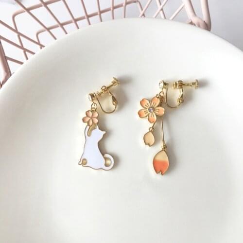 Japanese Style Lovely Cute Cat Earrings Clip Girls Women Flower Pink Sakura Clip On Earrings No Piercing