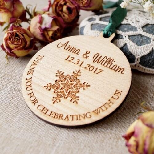 Wooden wedding favors, personalized ornaments, Christmas Tree Ornement Gift Tags for Weding Christmas DIY Accessories New year