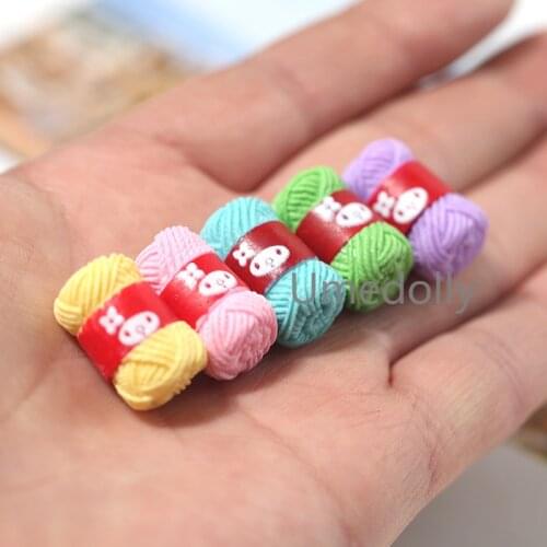 5pcs Mini 1/6 Miniature Dollhouse Wool Ball for Blyth Barbies Doll House Storage Box Clothing Ornament Accessories Toy