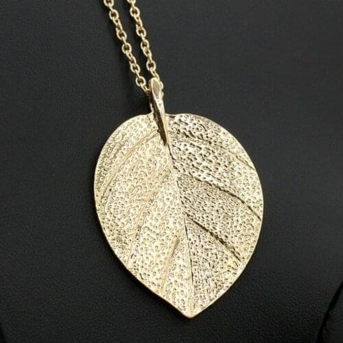 Fashion Jewelry Charm Design Pendant Necklace Womens Gift Leaf Geometric Necklace Noble Vintage Sweater Chain Long Necklace