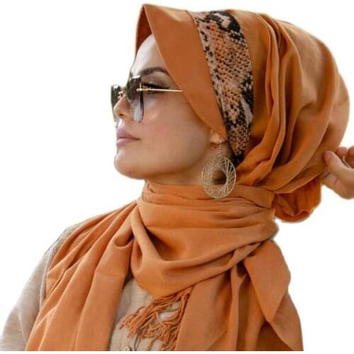 2021 New Season Turkey-Arab Islamic Turban Camel Feather Leopard Color Muslim Headscarf Draped Flowy Hat Shawl Scarf Muslim Hijab Straight Pattern Comfortable Use Does Not Sweat Luxury Fashion Elegant Design Cotton Tre