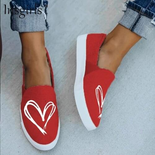 Womens Canvas Shoes With Heart-Shaped Print 2021 Spring Autumn New Slip On Ladies Comfy Flats Home Sport Trendy Sneakers Female