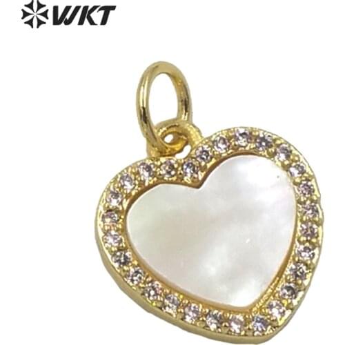 WT-MP199 Newest tiny charm natural mother of pearl shell with CZ setting lady gold bezel white heart charms in shell