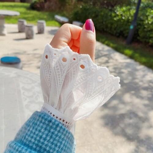 Womens Pleated Ruffles Horn Cuffs Hollow Out Embroidery Floral Lace Fake Sleeves