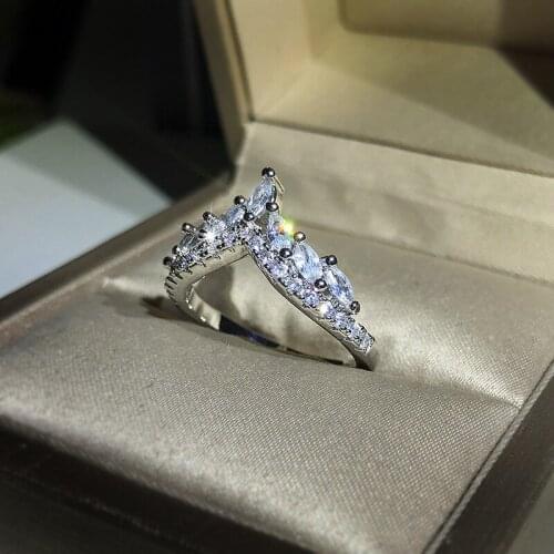 Fashion Jewelry S925 Sterling Silver Diamond Crown Ring with Bling Zircon Stone Rings for Women Wedding Engagement RIng