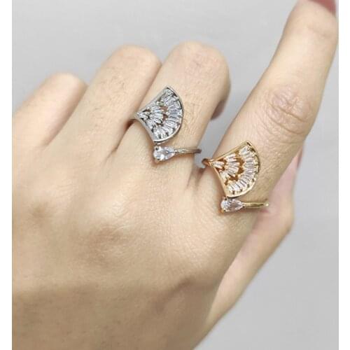 U-Magical Bling Bling Fan Shape Open Adjustable Ring for Women Exquisite Rhinestone Index Finger Gold Silver Metal Ring Jewelry