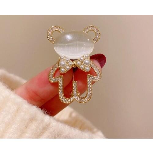 2021 New Korea Style Fashion Cute Opal Bear Brooch For Women Clothes Accessories High Qualtiy Gold Plated Female Brooches Pins