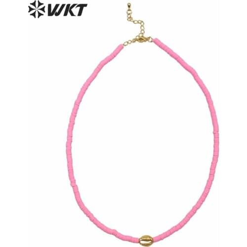 WT-JN125 HOT new arrive 4mm spacer beads choker necklace lady pink color cowrie shell choker necklace with charms