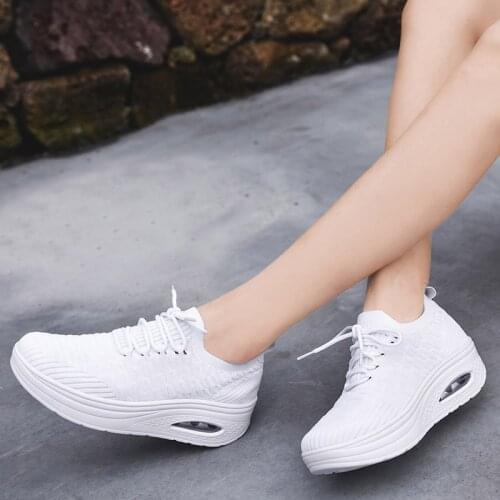 Women Sneakers 2019 Breathable Vulcanize Shoes Mesh Swing Wedges Casual Shoes Tenis Feminino Footwear White Platform Women Shoes