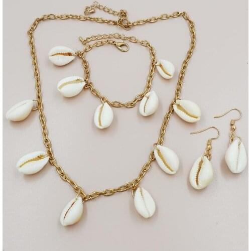 Charming girl Golden Chains