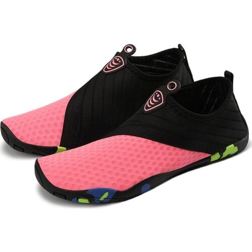 Men women aqua shoes Swimming Barefoot flat soft Breathable mesh fabric Slip On Beach Shoes unisex Water Shoes