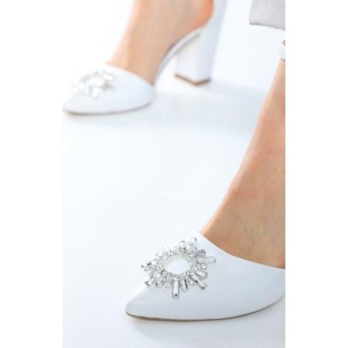 White Matte Pointed 8cm Crystal Cubic Zirconia Thick Heels Women 'S Bridal Shoes Daily and Wedding Casual Design Custom Fashion