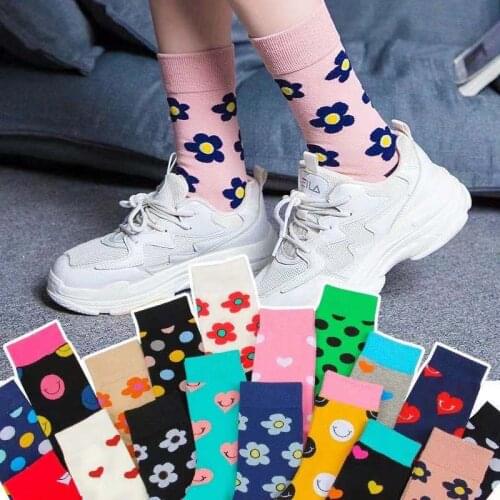 25 Patterns Harajuku HAPPY Cotton Lovely Floral Women Socks Funny Hearts Cut Gilrs Dress Trendy Tide Creative Skateboard Female