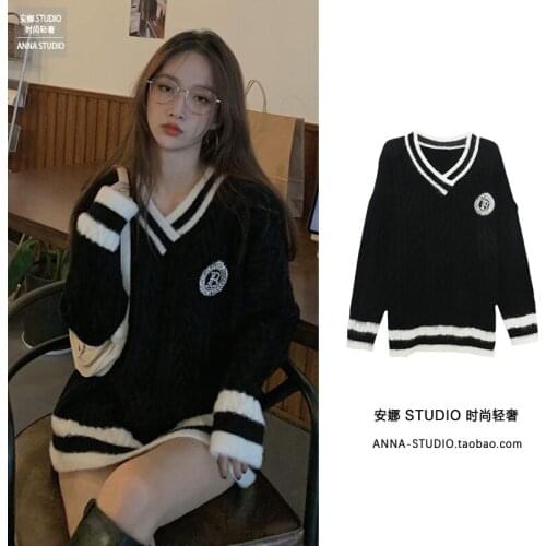 College Style V-neck Sweater for Womens Loose Fit, Black and White Contrast, Languid, Mid Wind Long Sweater 2021 New Style